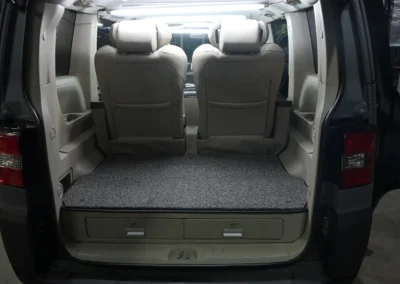 Mitsubishi Delica Bagasi Belakang - Ergolux Luxury Car Interior