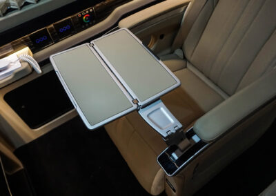 Hiace VIP Interior Pilot Seat table